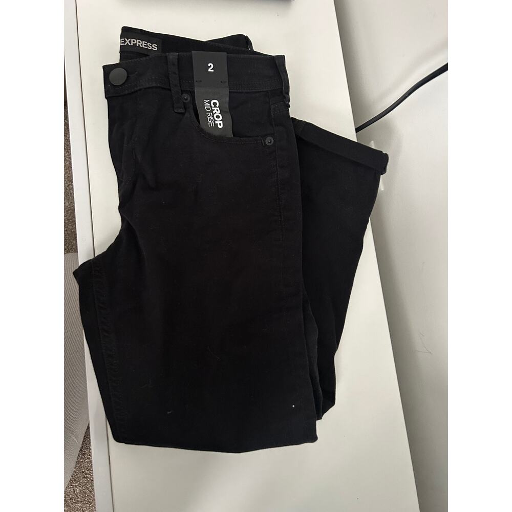 Express Mid Rise Cropped Jeans *Size 2* - Picture 4 of 5